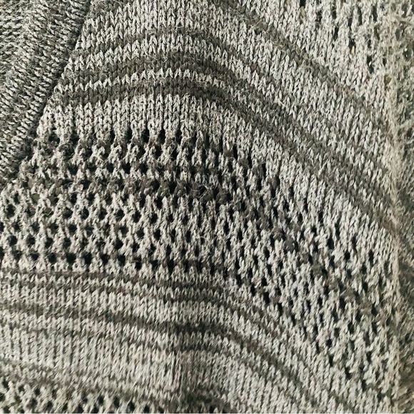 Urban Outfitters Knit Pullover Poncho Charcoal Sz Medium - Picture 5 of 9